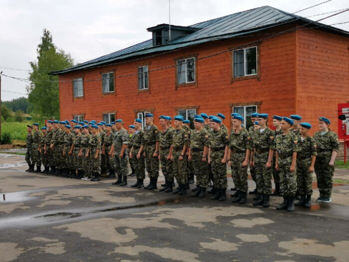ДОЛ &laquo;Маяк&raquo; военно-патриотический отряд &laquo;Хочу стать десантником&raquo;